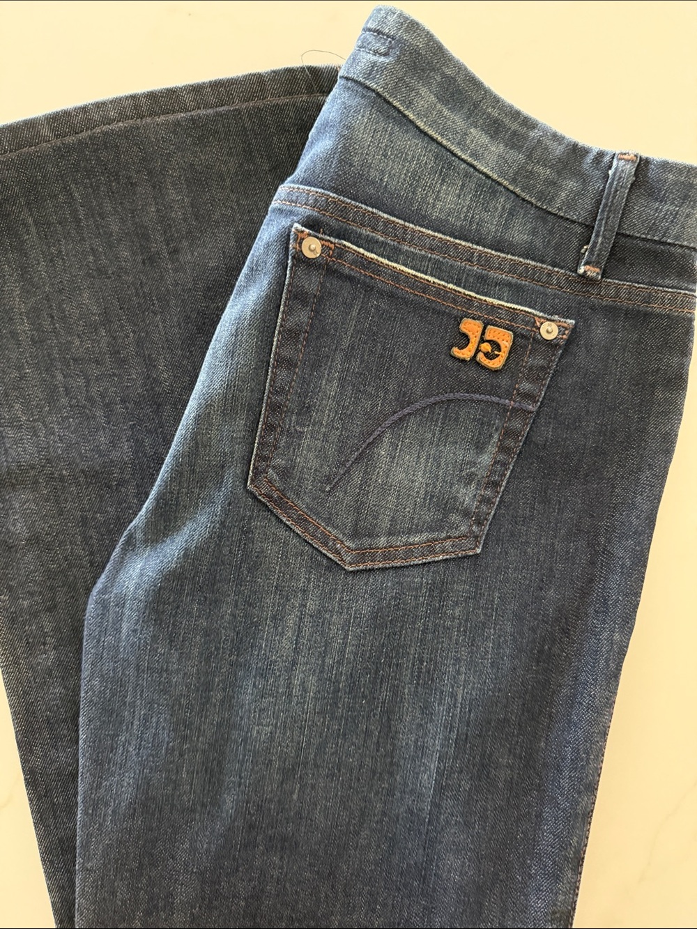Joe's Jeans Muse Jeans in Dark Blue-Size 30.